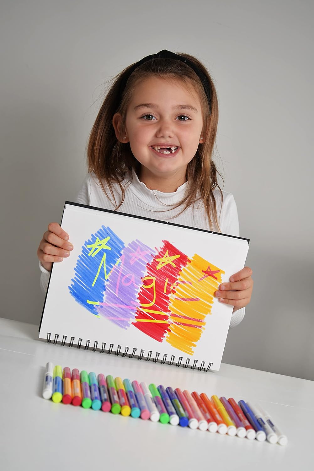 Marvin's Magic - Original x 20 Amazing Magic Marker Pens - Color Changing Magic Pen Art - Create 3D Lettering or Write Secret Messages - Includes 20 Magic Pens