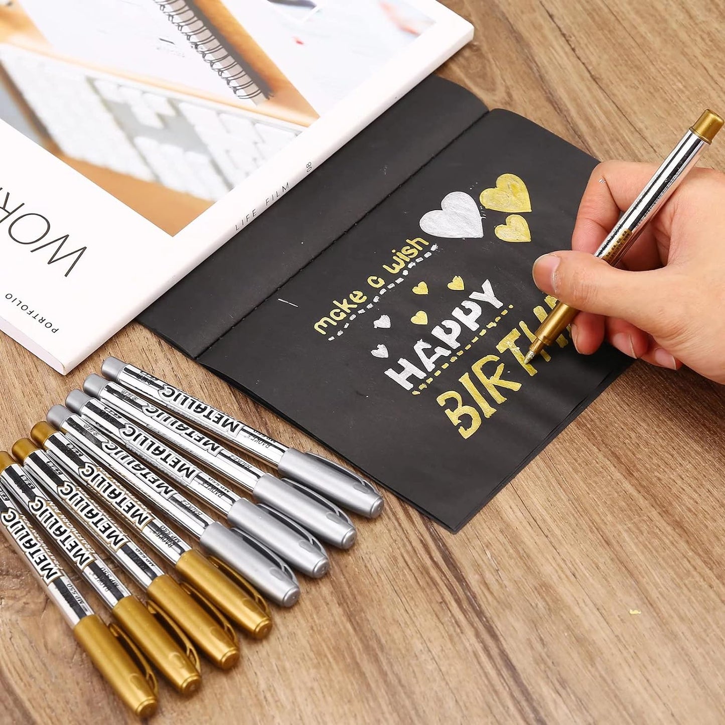 LOONENG Gold Marker Metallic, Fine Point Gold Markers Permanent Metallic for Adult Coloring, Black Paper, Scrapbook, Artist Illustration, Crafts, Gift Card Making, Fabric, DIY Photo Album, 8 Count