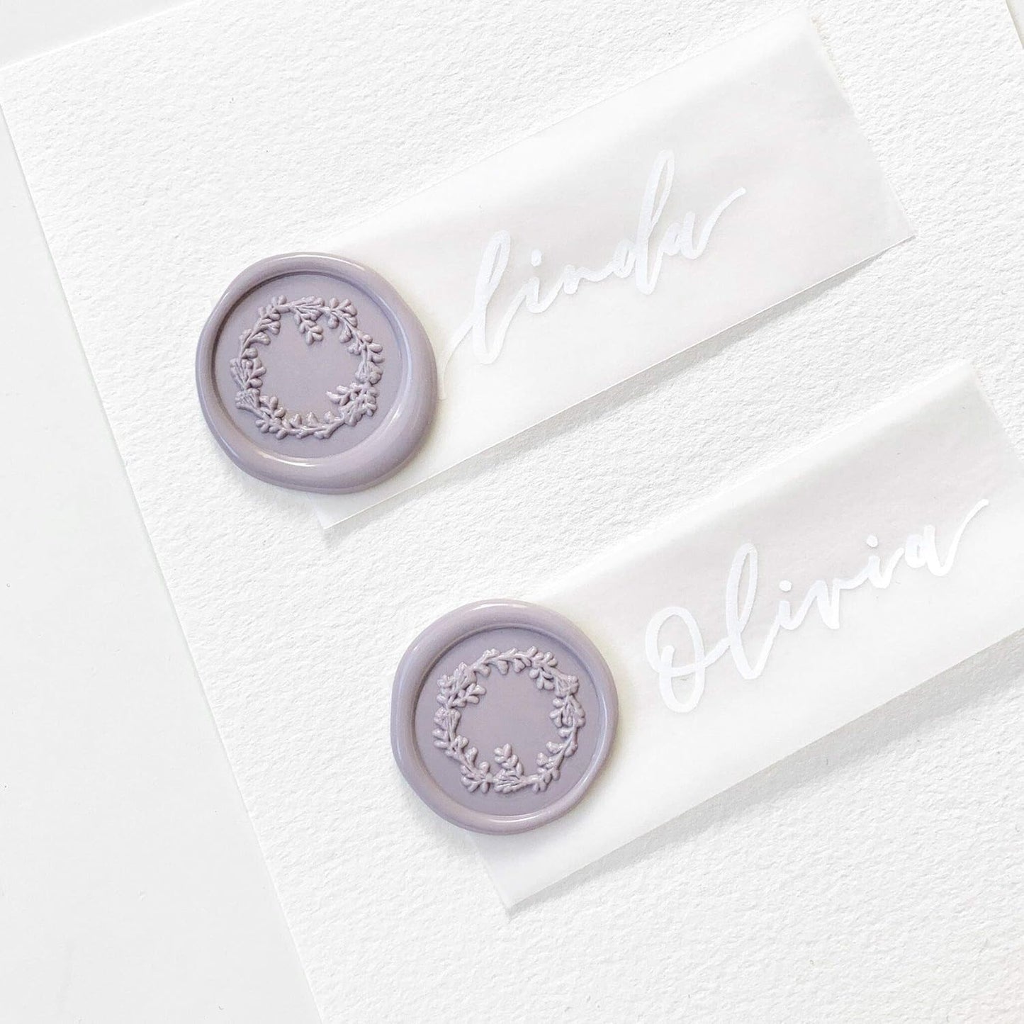 UNIQOOO Mailable Glue Gun Sealing Wax Sticks for Wax Seal Stamp - Mauve Dusty Lilac Purple, Great for Wedding Invitations, Cards Envelopes, Snail Mails, Wine Packages, Gift Ideas, Pack of 8