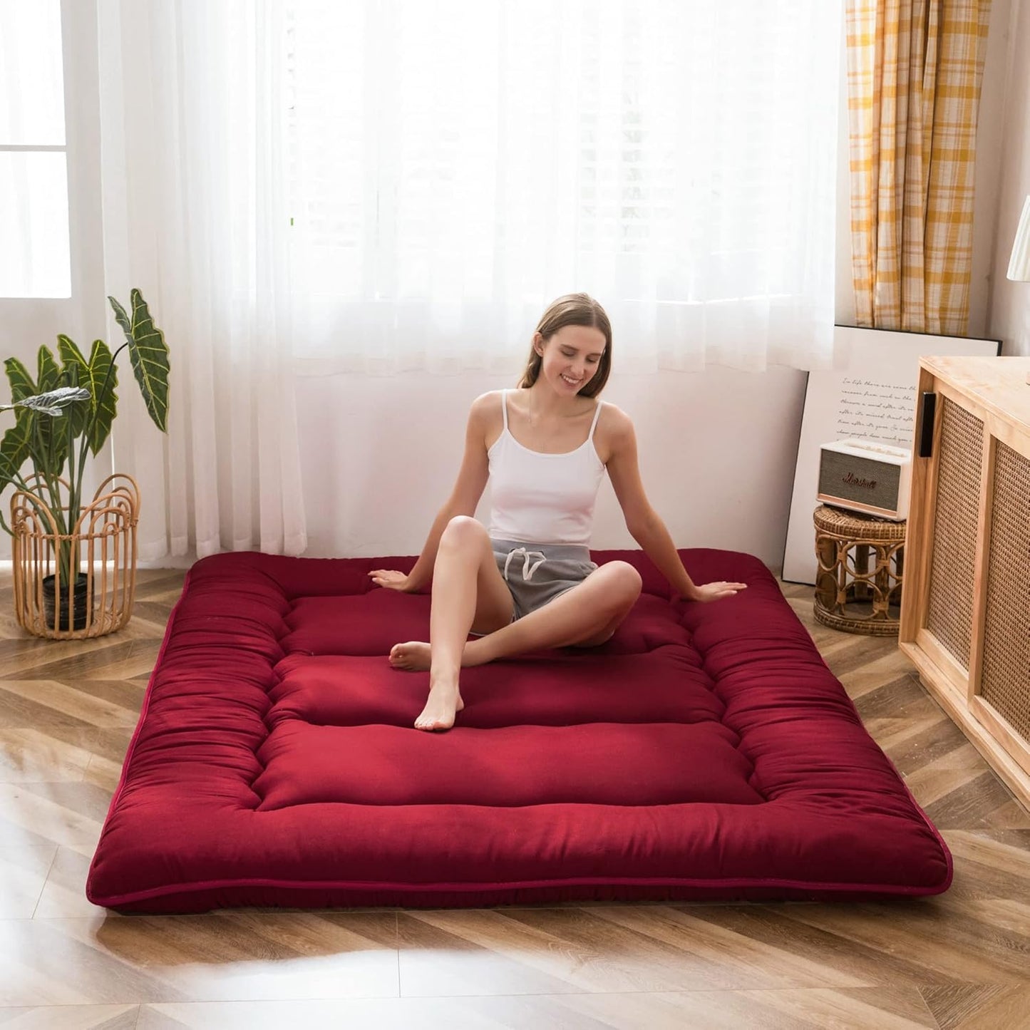 MAXYOYO Japanese Floor Mattress Futon Mattress, Thicken Sleeping Pad Foldable Roll Up Floor Futon for Adults Tatami Mat Dormitory Bed Lounger, Burgundy, Twin