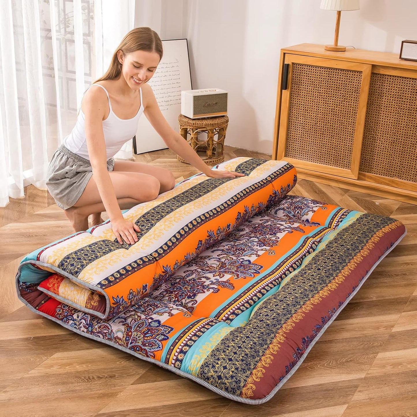 MAXYOYO Bohemian Retro Floor Mattress Vintage Floral Japanese Futon Mattress Roll Up Thicken Sleeping Bed Portable Camping Mattress Floor Lounger Couch Bed Mattress Pad, Queen Size